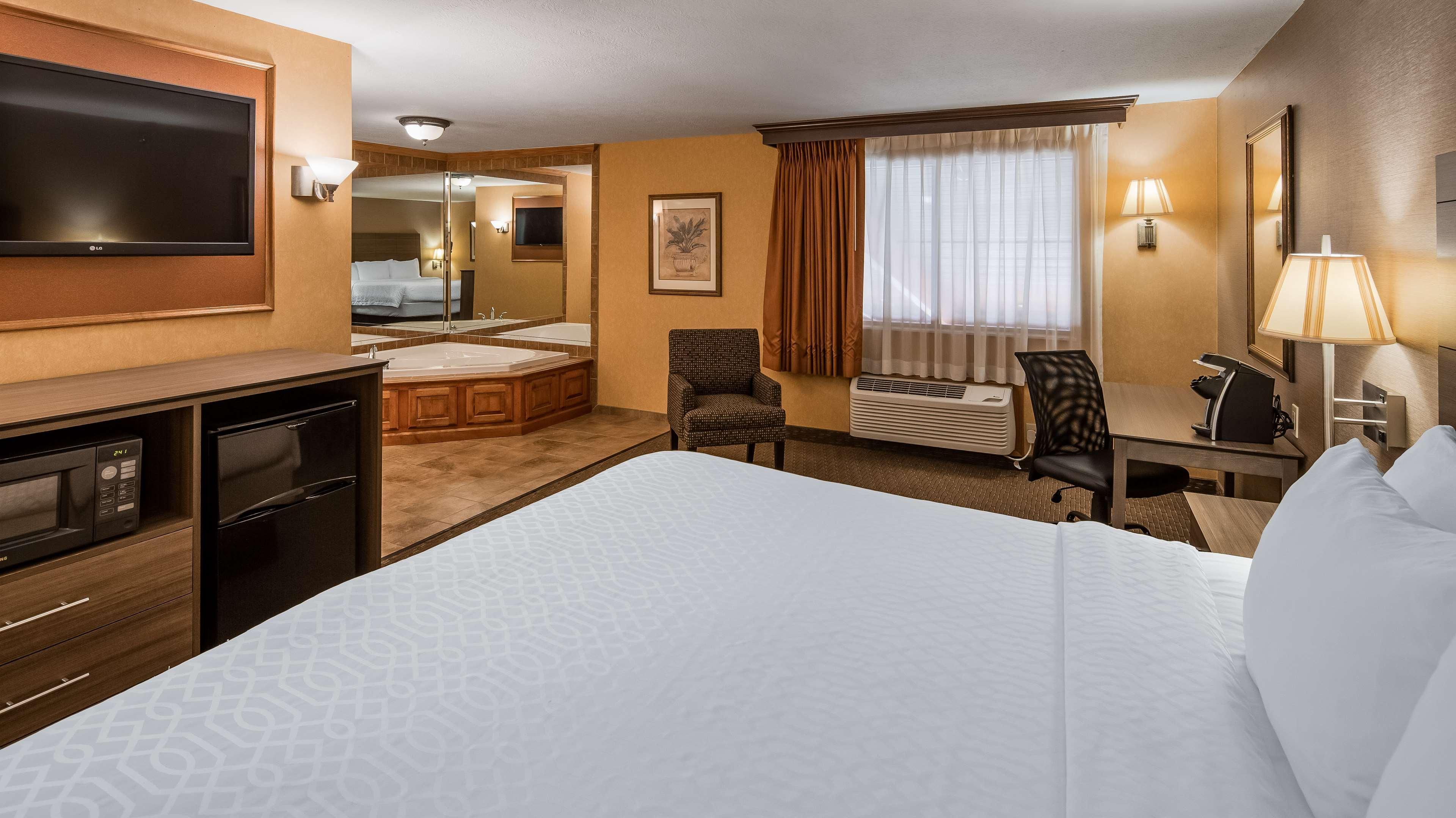 Best Western Plus North Canton Inn&Suites Exterior foto